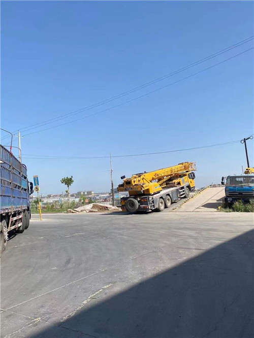 贾汪区25吨吊车的租赁价格大概是多少？