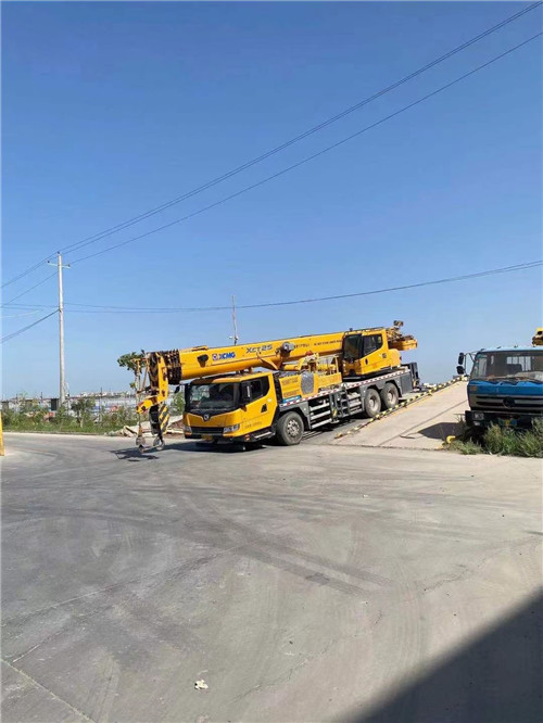 贾汪区吊车作业时，可能会产生哪些额外收费项目？